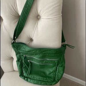 Crossbody Bueno bag green